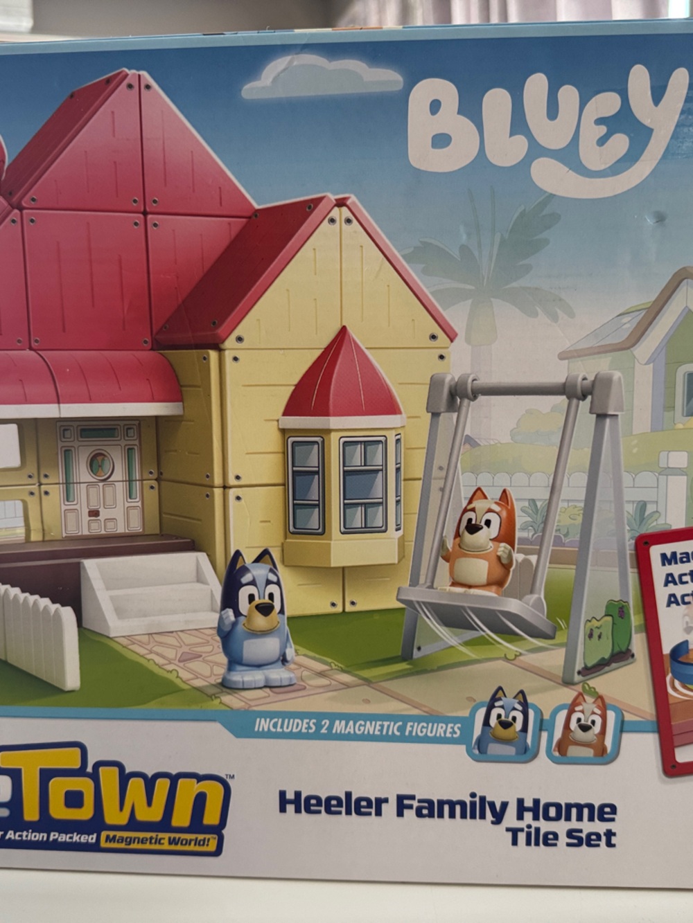 Bluey Heeler Family Home Tile Set - Red & Yellow Magnetic Playset